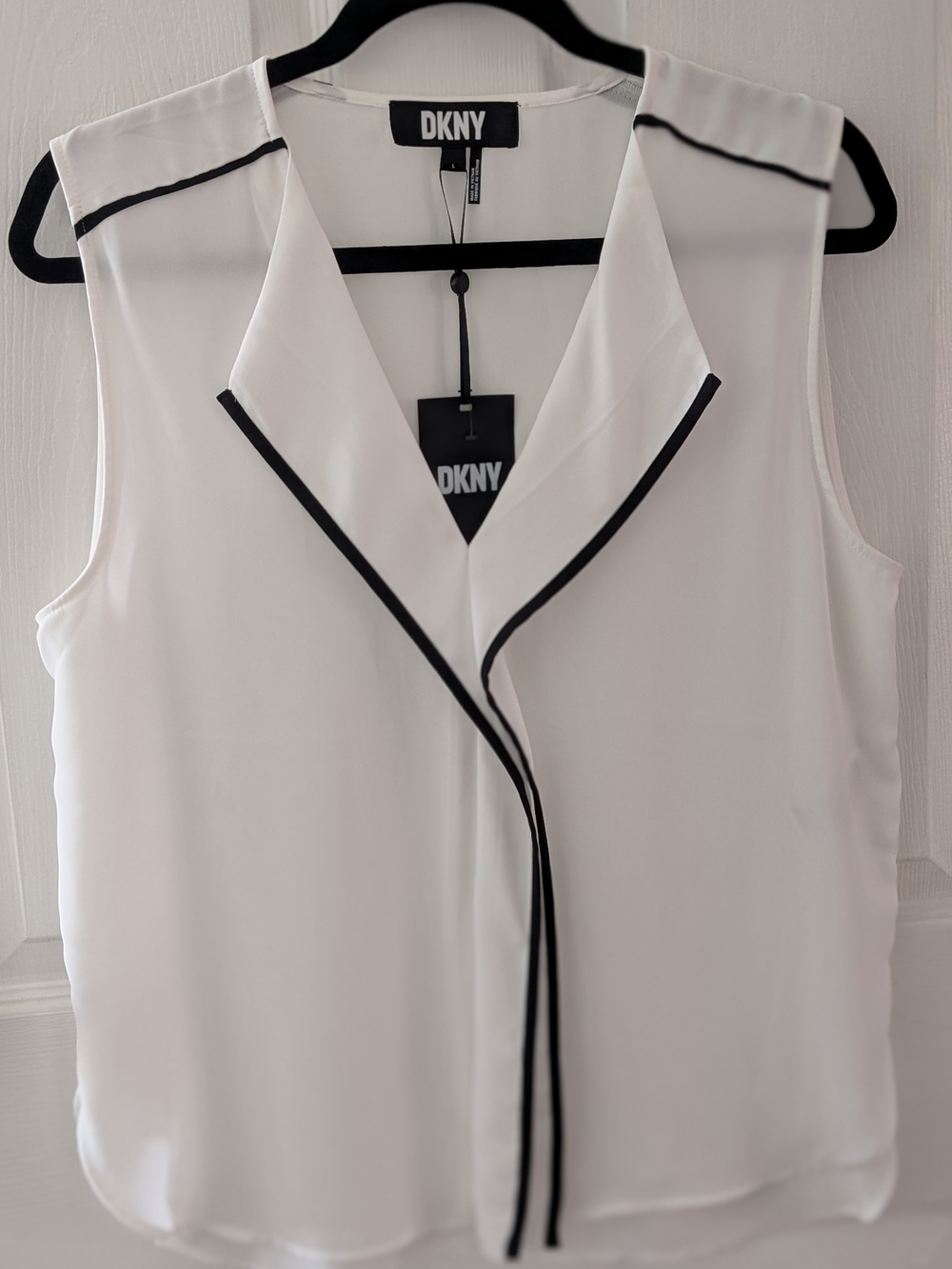 DKNY White Sleeveless V-Neck Blouse with Black Piping